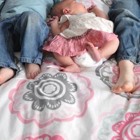 jade-2-weeks-with-siblings-055e