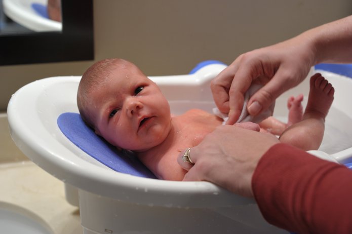 jade-s-first-bath-005