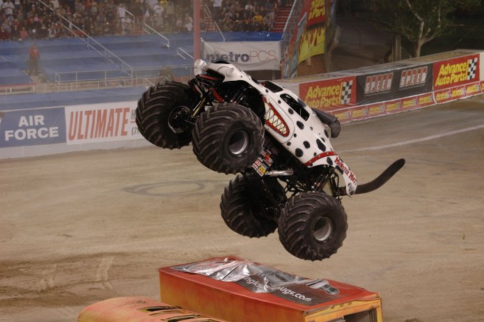 2377693982_f8e582581f_o