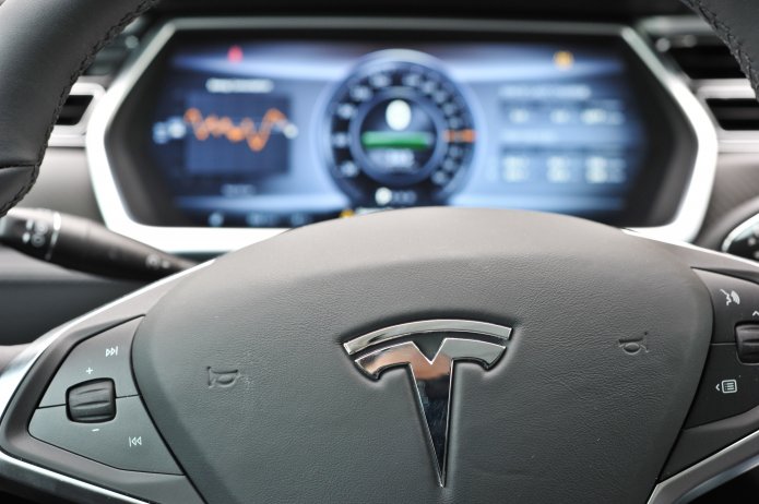 tesla-photoshoot-023