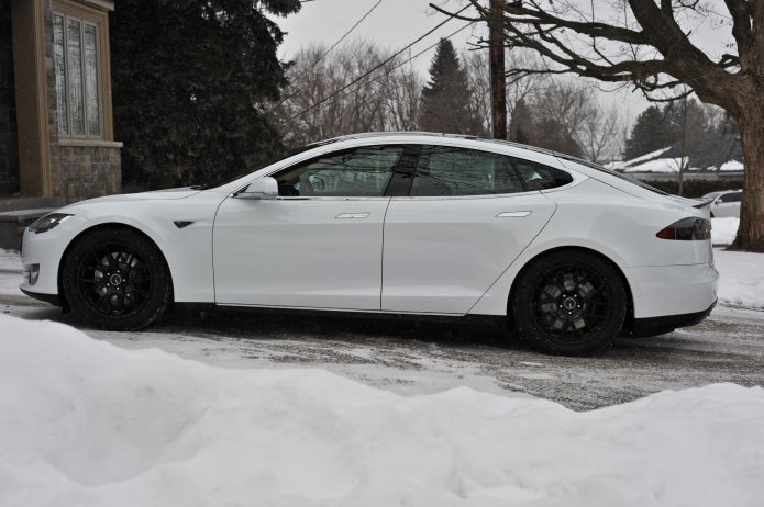 tesla-photoshoot-025