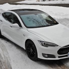 tesla-photoshoot-033