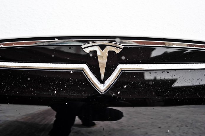 tesla-photoshoot-046